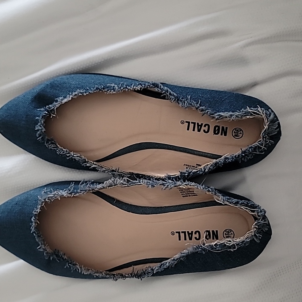Jean Flats No Call Size 9 1/2